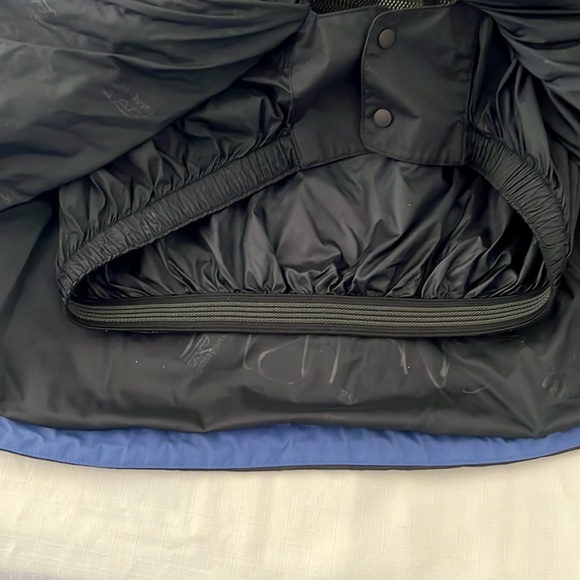 Patagonia ~All Weather Waterproof Jacket - Picture 14 of 16